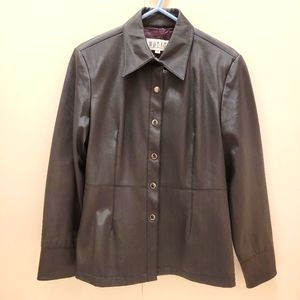 Ladies snap fastener shirt/jacket